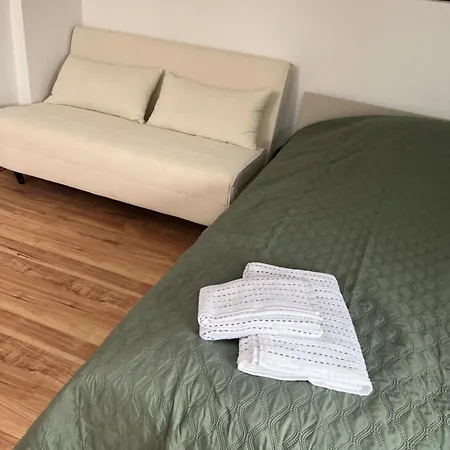 Apartment Bakirs Village - Vollmöbliert Im Schönen Taunus Taunusstein